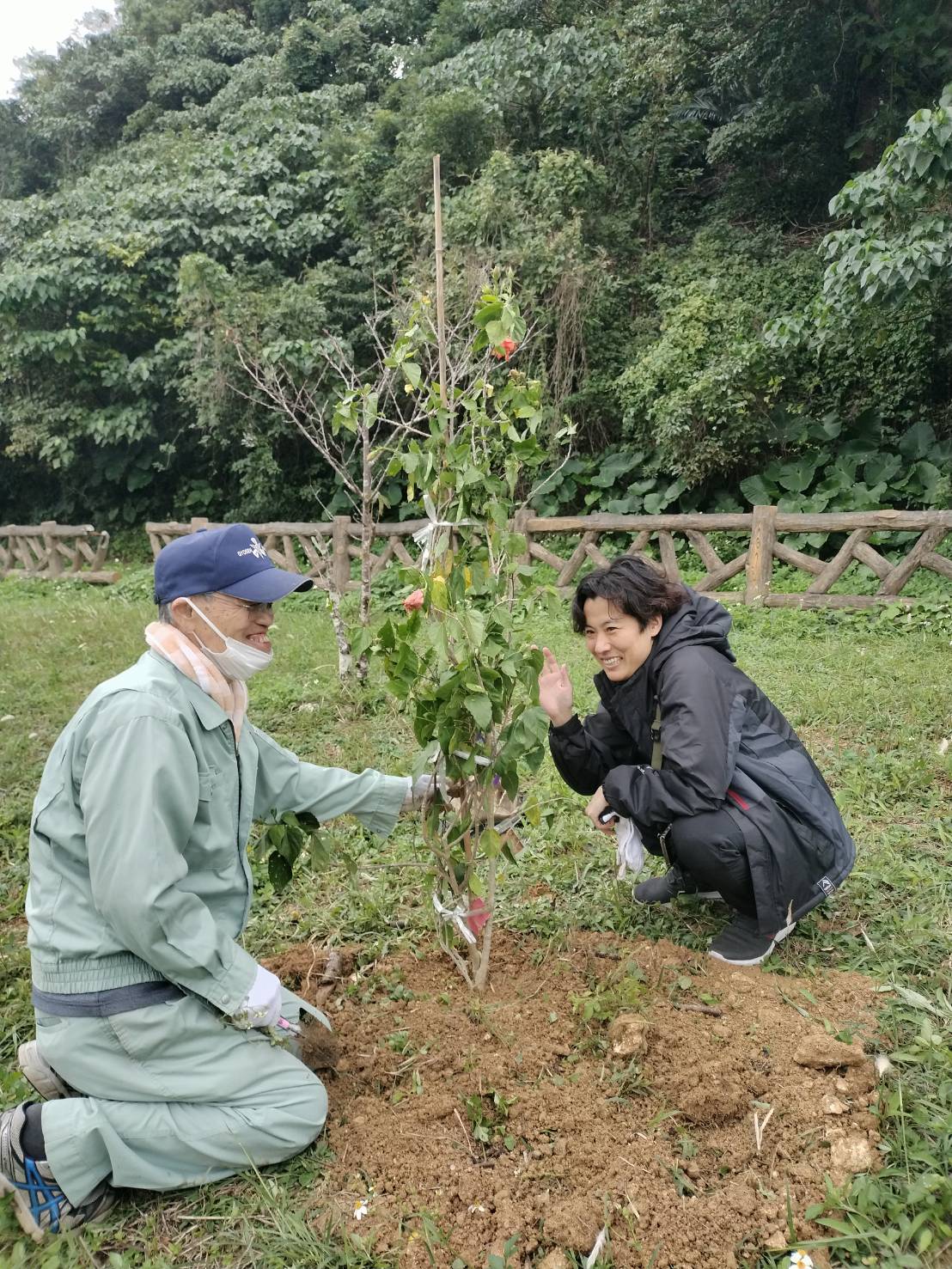 比謝川愛護会_植樹02