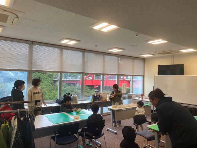 2月比謝川愛護会活動　マングローブ種拾い体験＆手作りエコポットづくり09