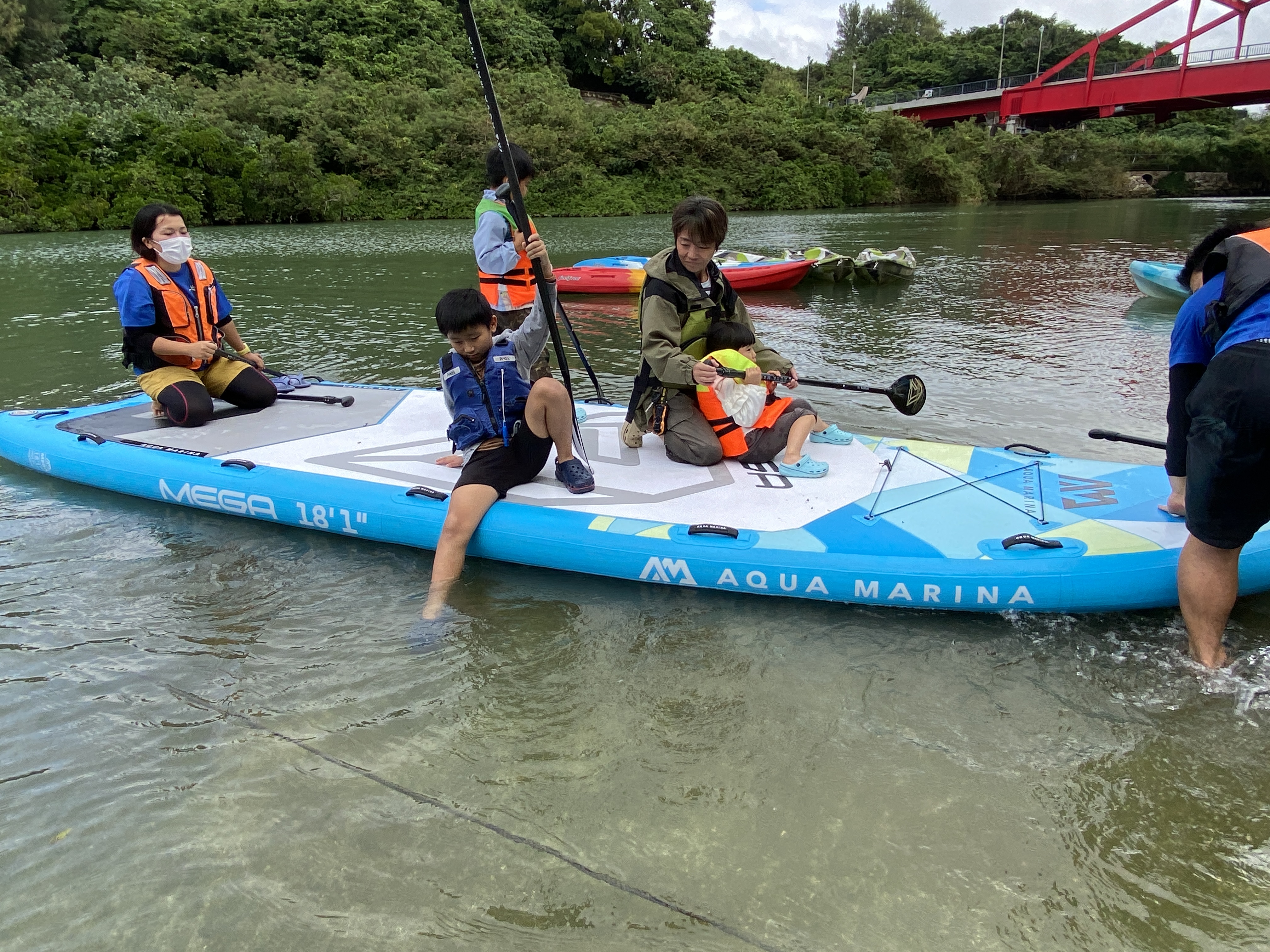 メガSUP体験イベント_比謝川自然体験センター