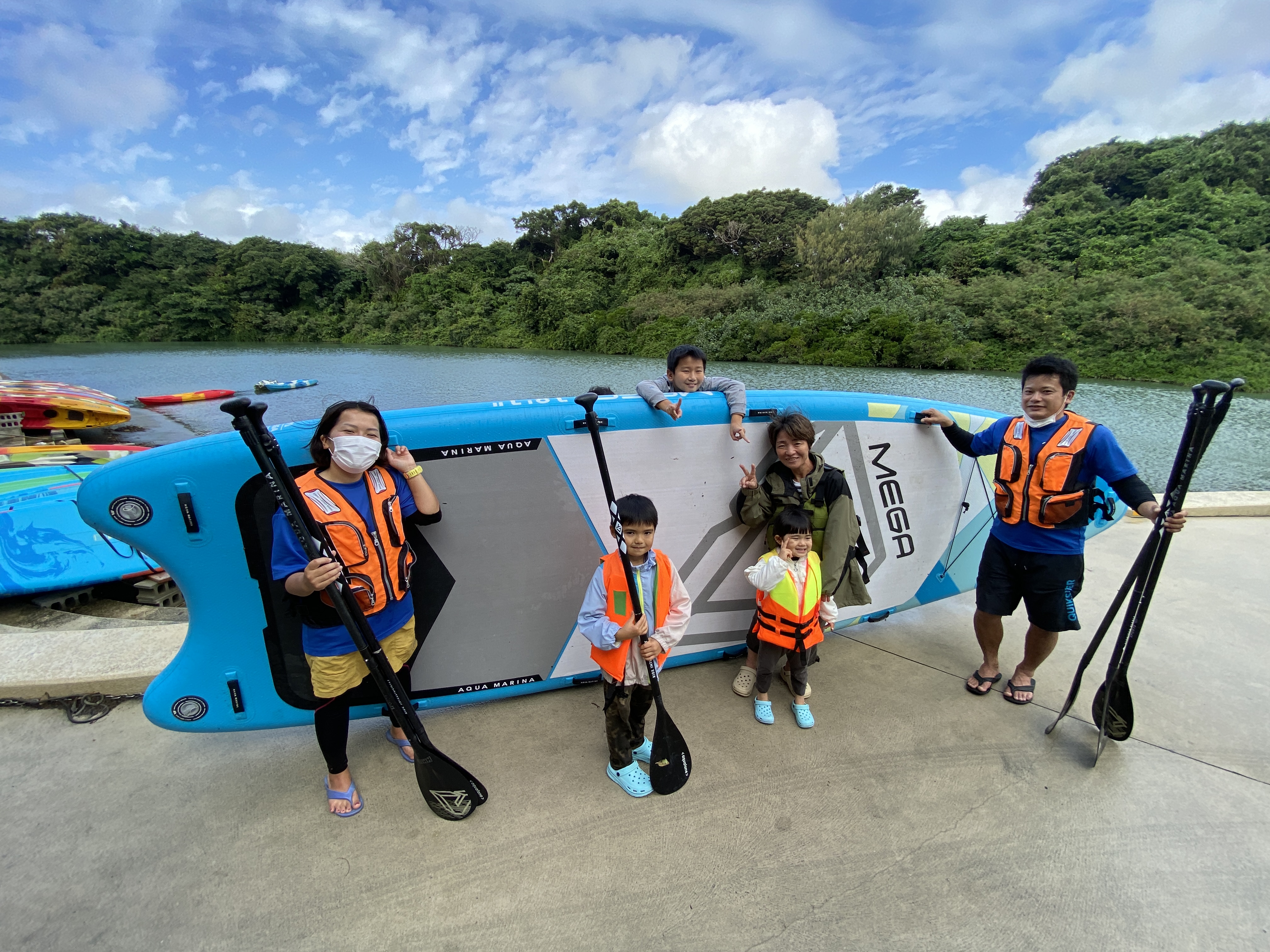 メガSUP体験_比謝川自然体験センター